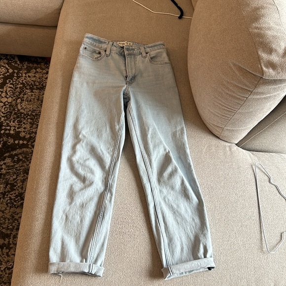 100% Cotton Curve Love High Rise Mom Jeans - Picture 4 of 4